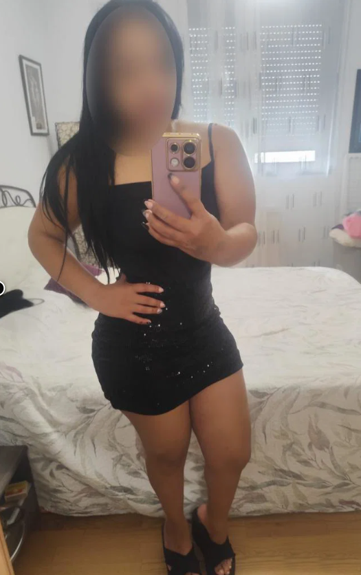 606875981 | SALOME | Chica