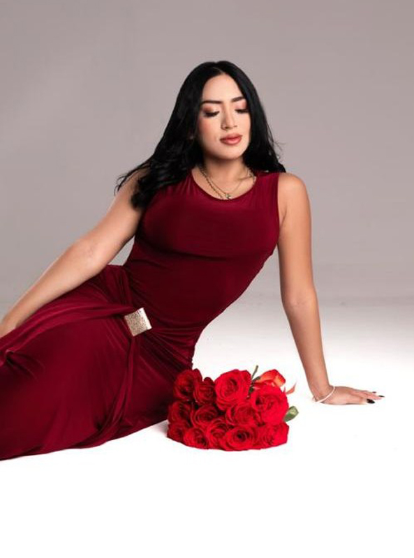 613592151 | SALMA | Chica