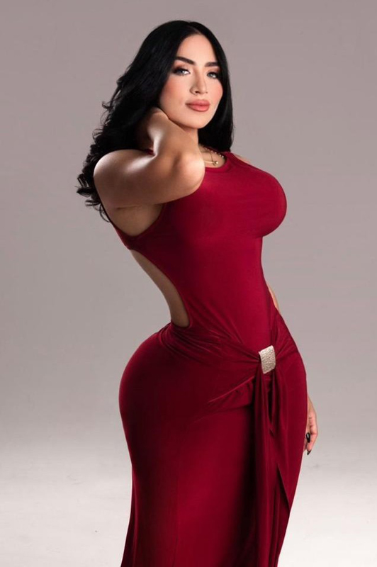 613592151 | SALMA | Chica