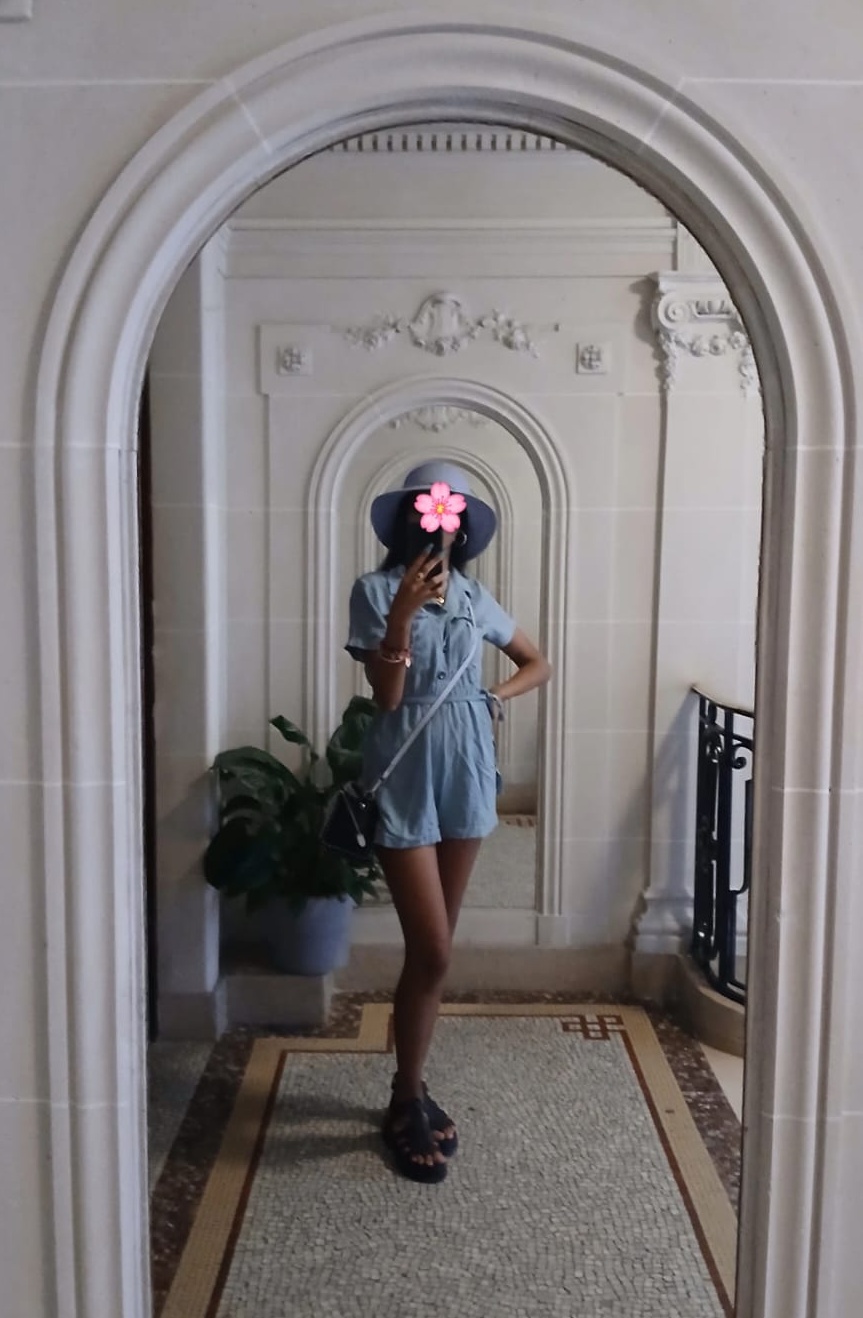 613767340 | EGIPTO | Chica