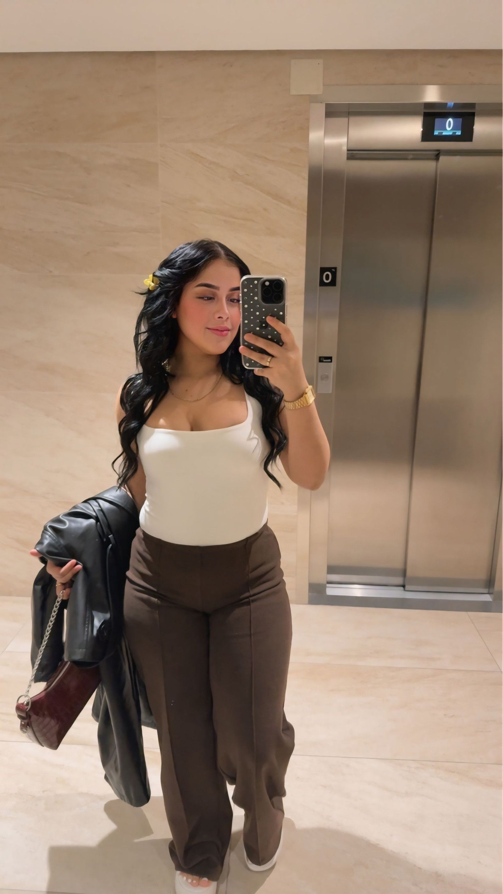 665728762 | KAROLINA | Chica