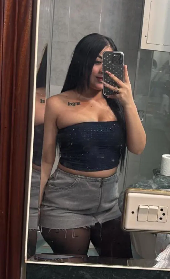 665728762 | KAROLINA | Chica