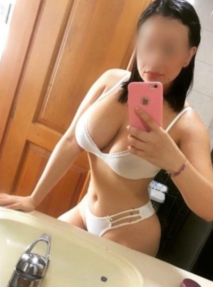 613656924 | LINA | Chica