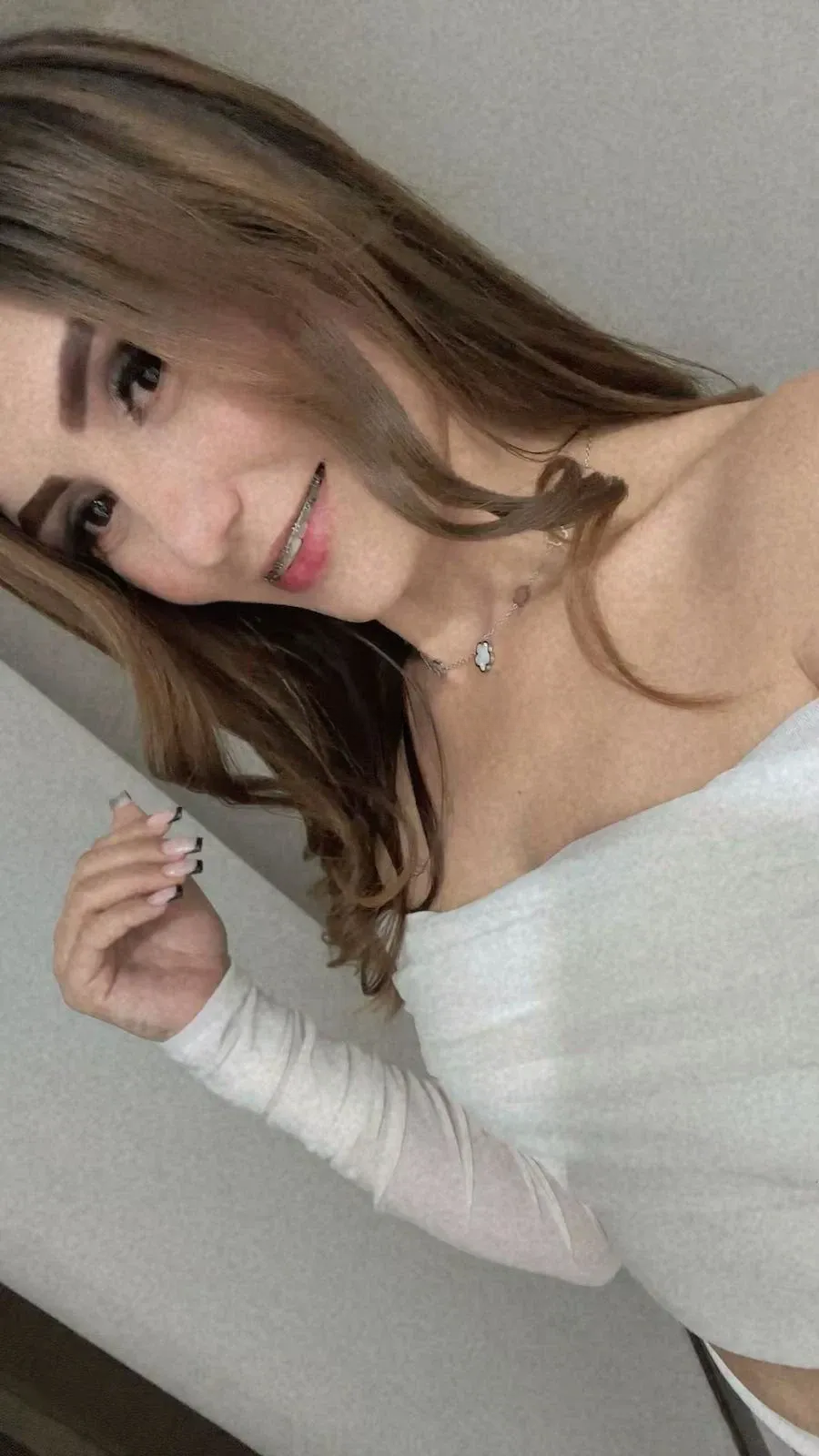 671111522 | VALENTINA | Chica