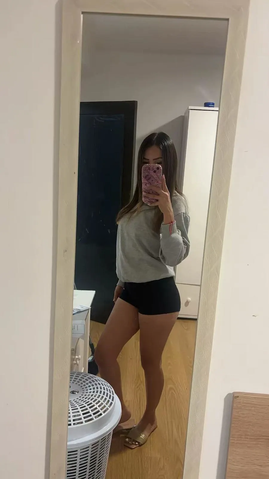 671111522 | VALENTINA | Chica