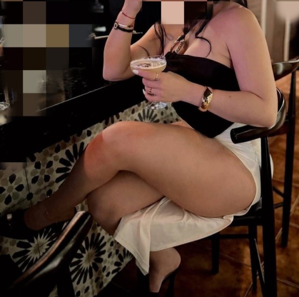 604394880 | STEFY | Chica