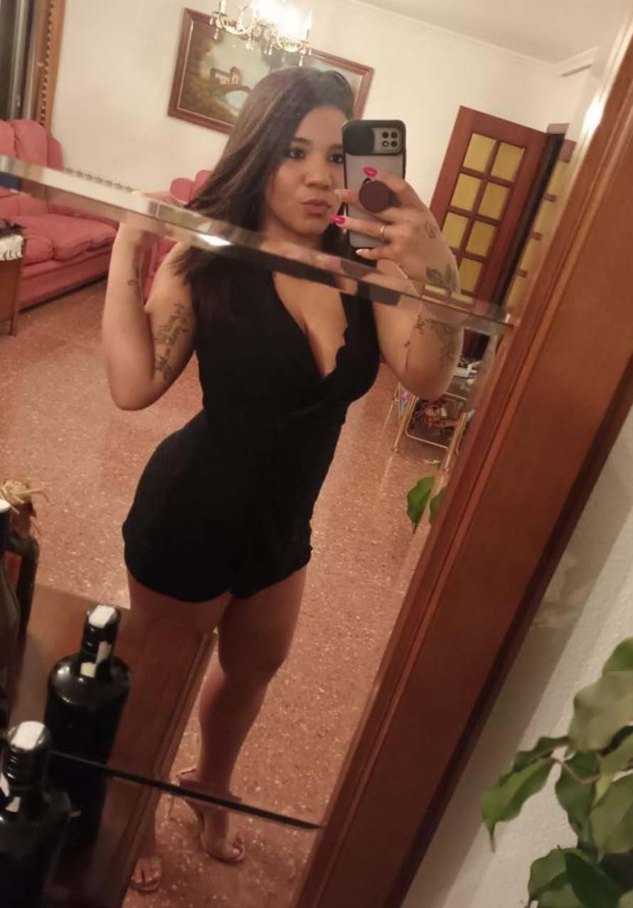 604989748 | SARA | Chica