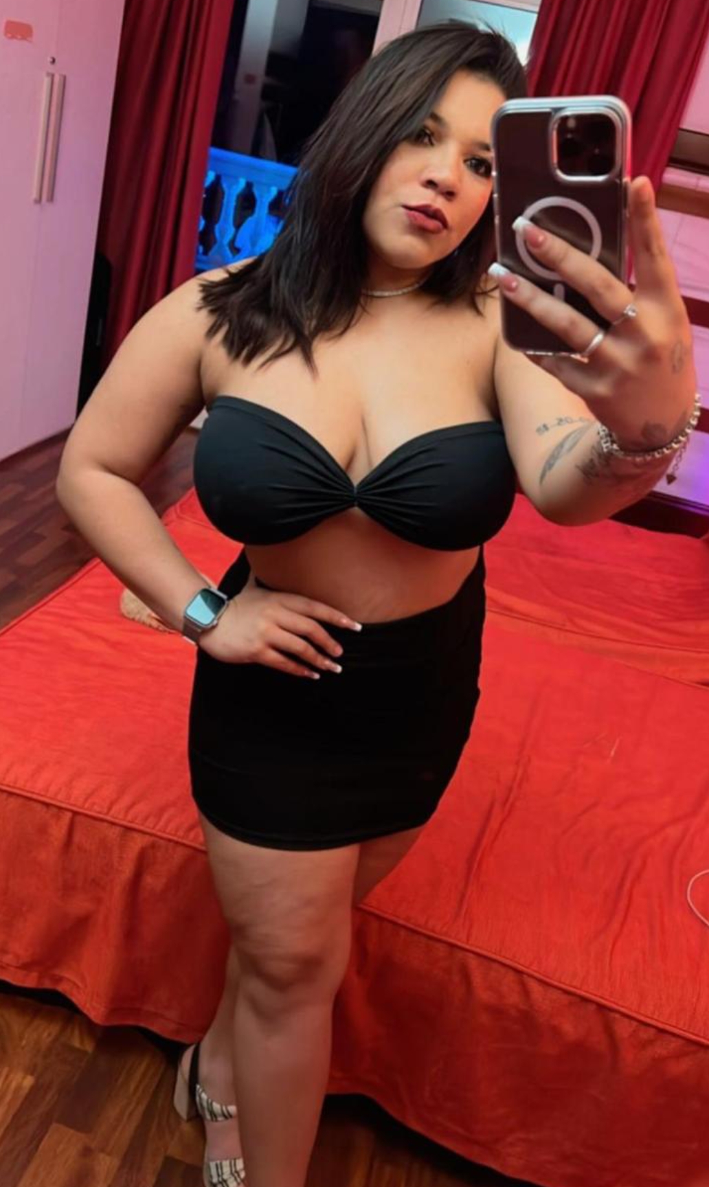 604989748 | SARA | Chica