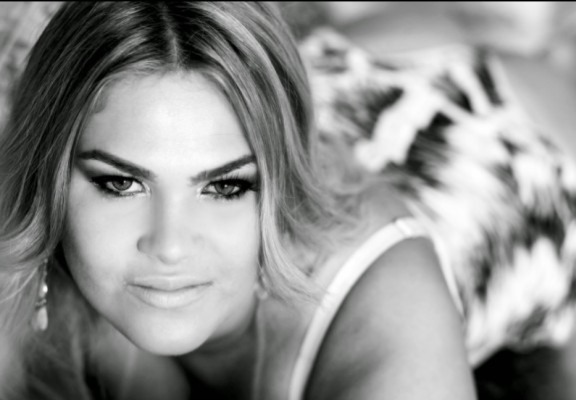 604171694 | BRUNA | Chica