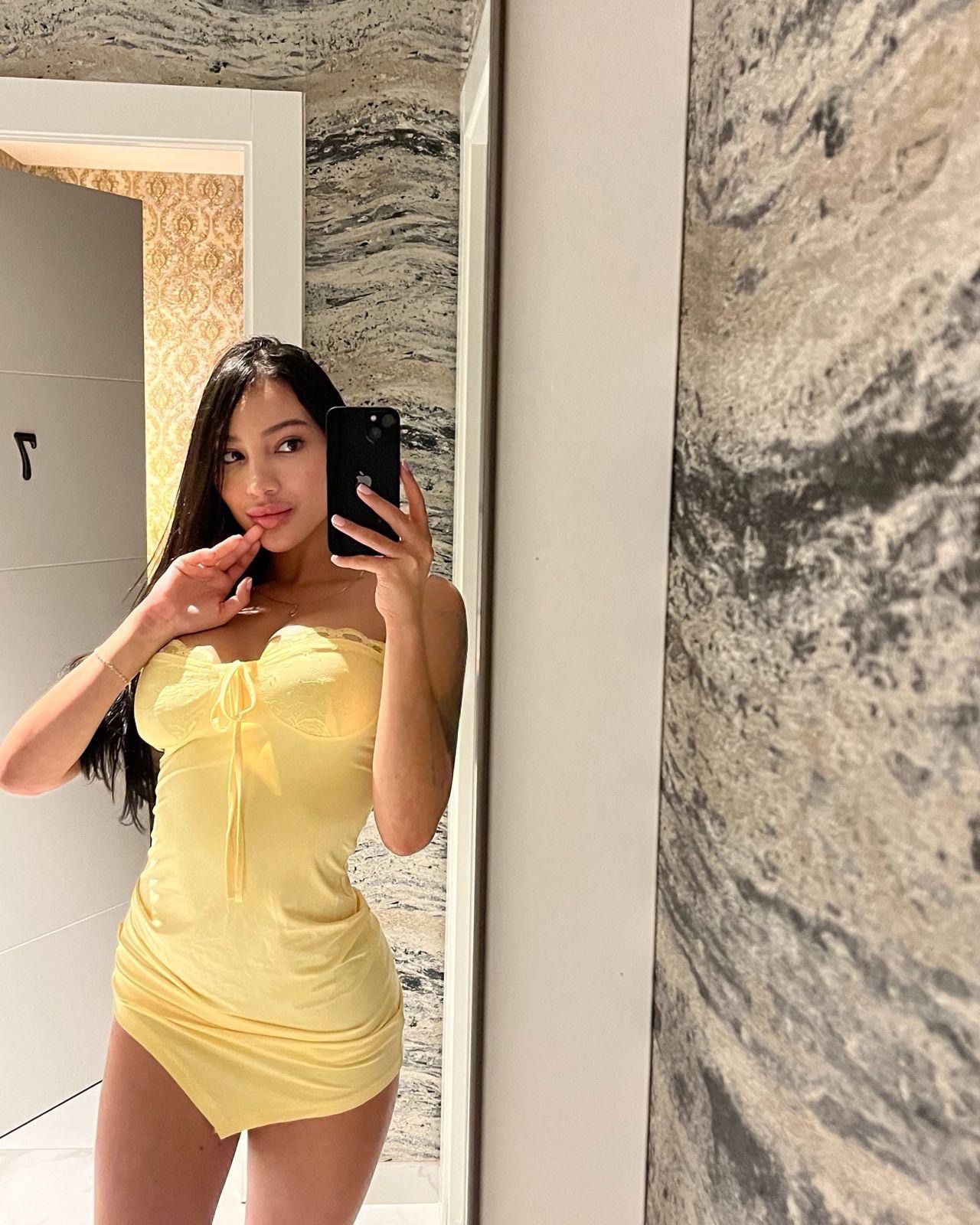 662488524 | LAURA | Chica