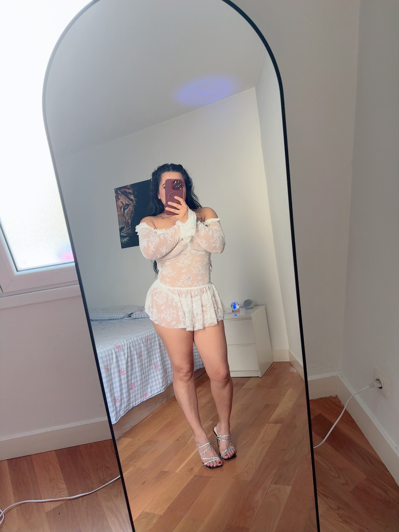 677133169 | ZOE | Chica