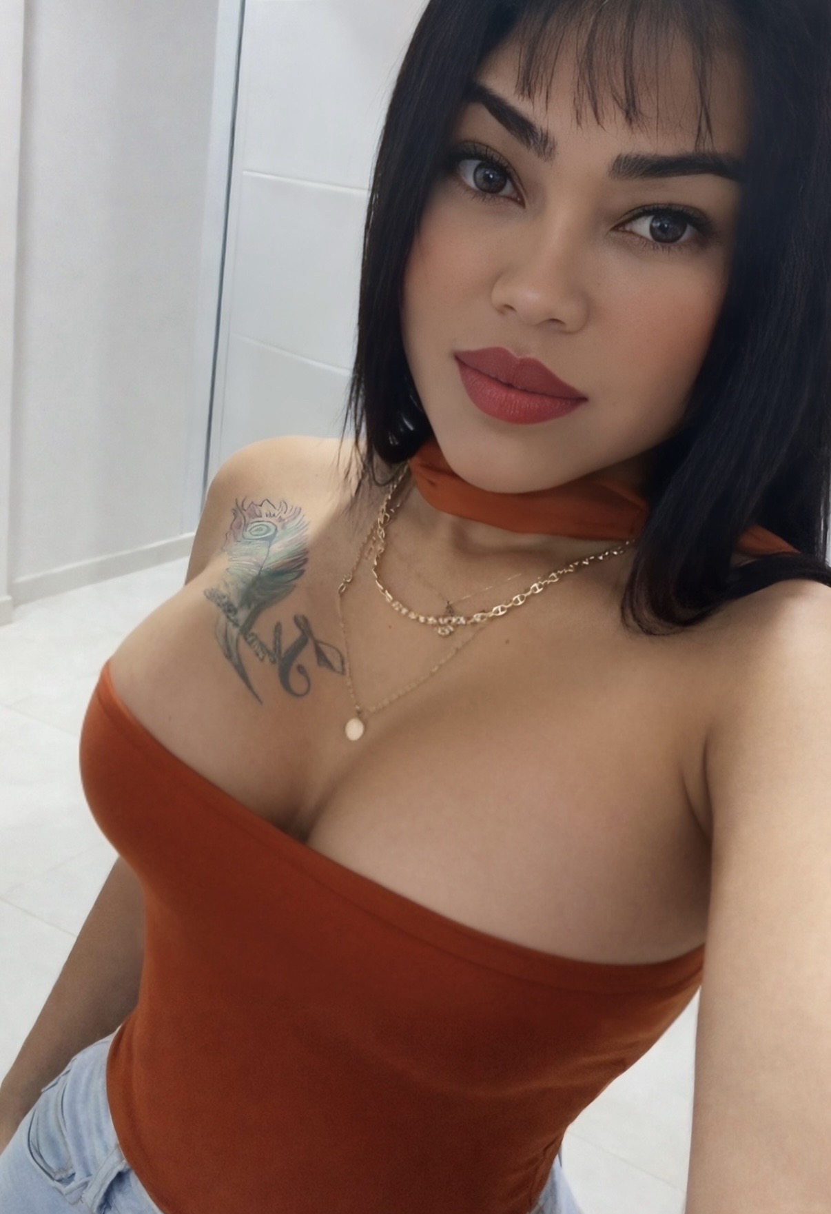 631281287 | NATALIA | Chica