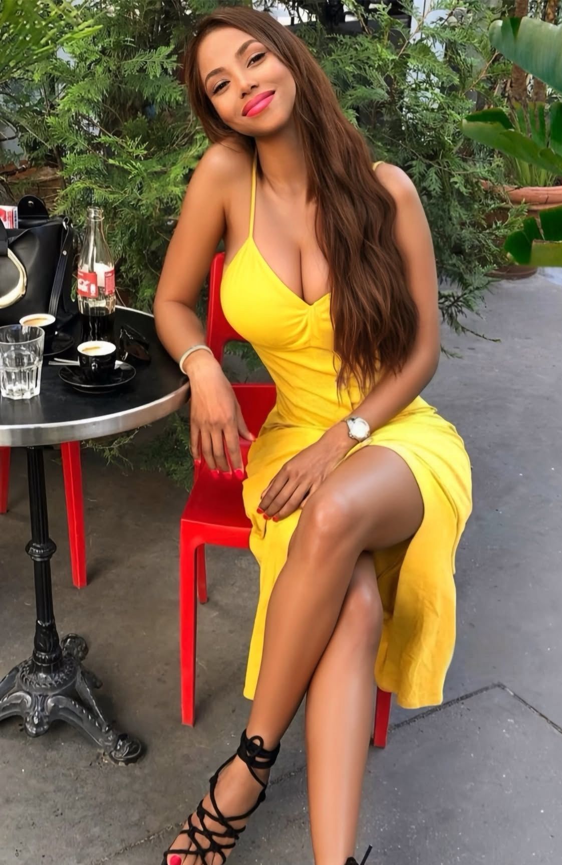 685243788 | DULCE | Chica