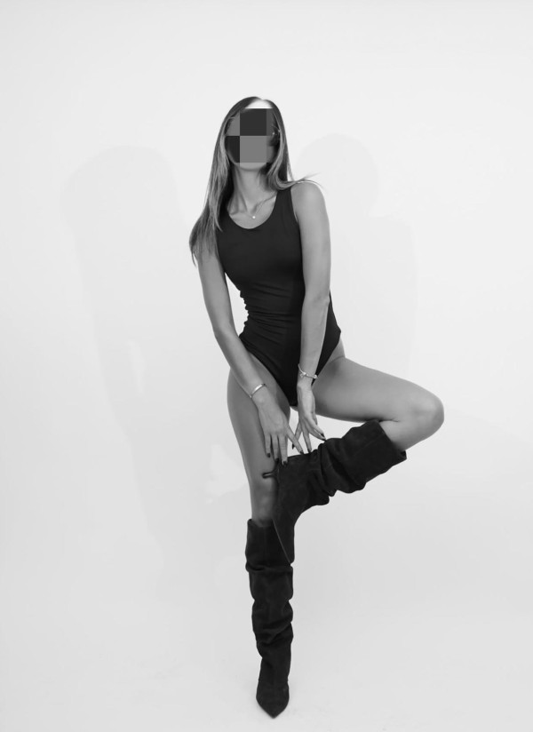 632593134 | LUA | Chica