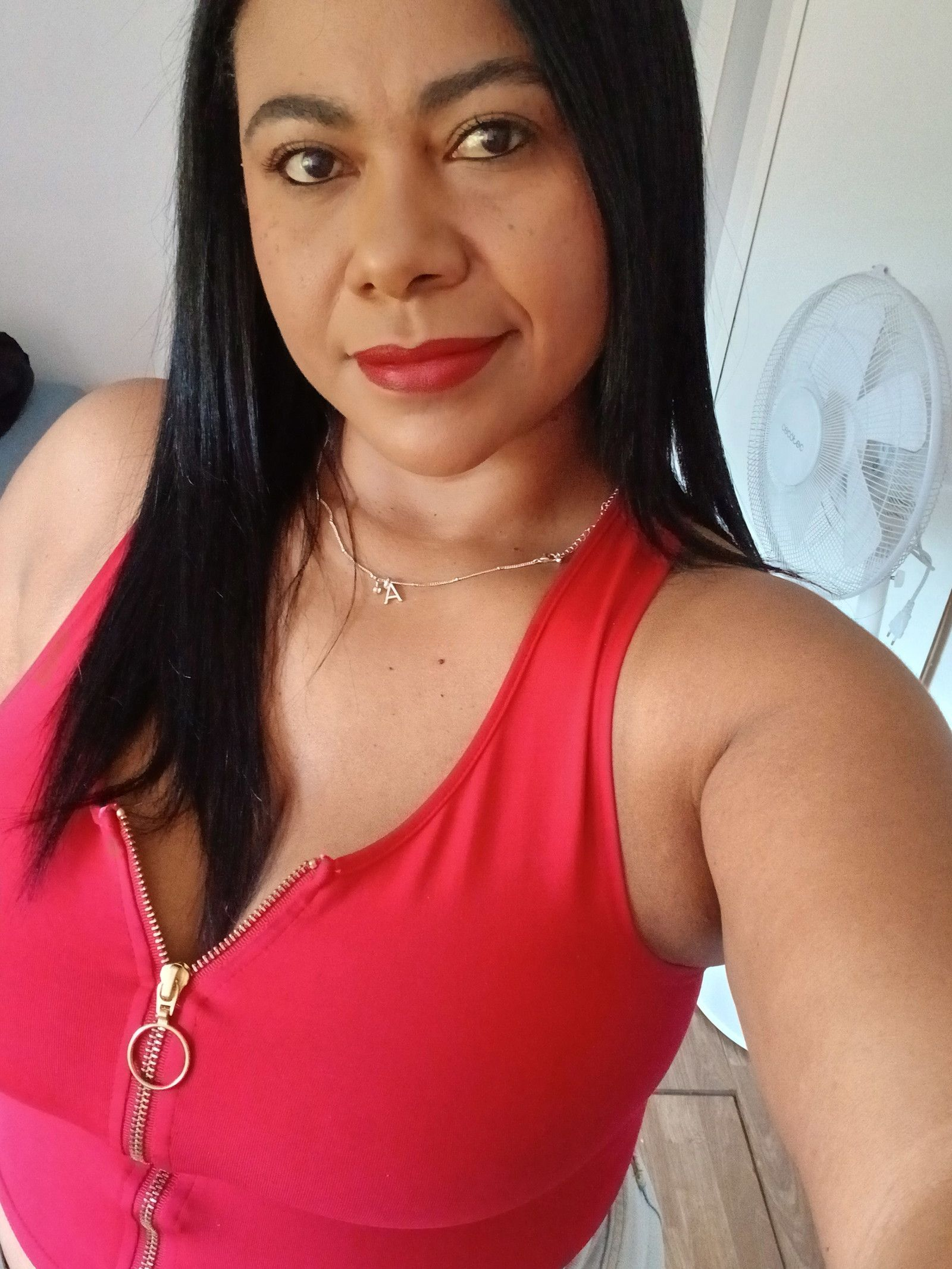 602429566 | ANYELA | Chica