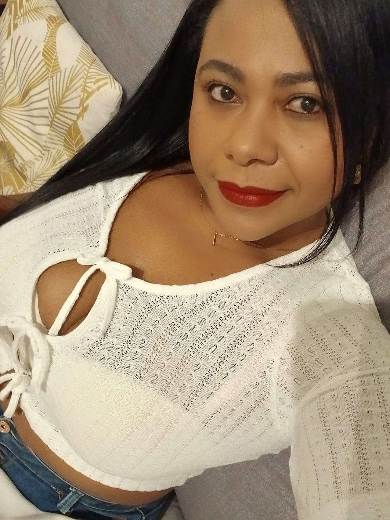 602429566 | ANYELA | Chica