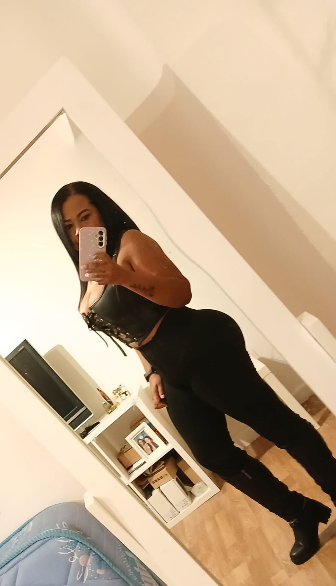 602429566 | ANYELA | Chica