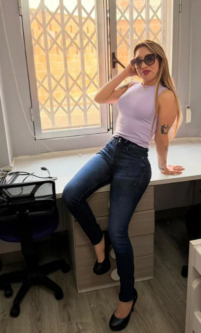 612419059 | SAMIRA | Chica