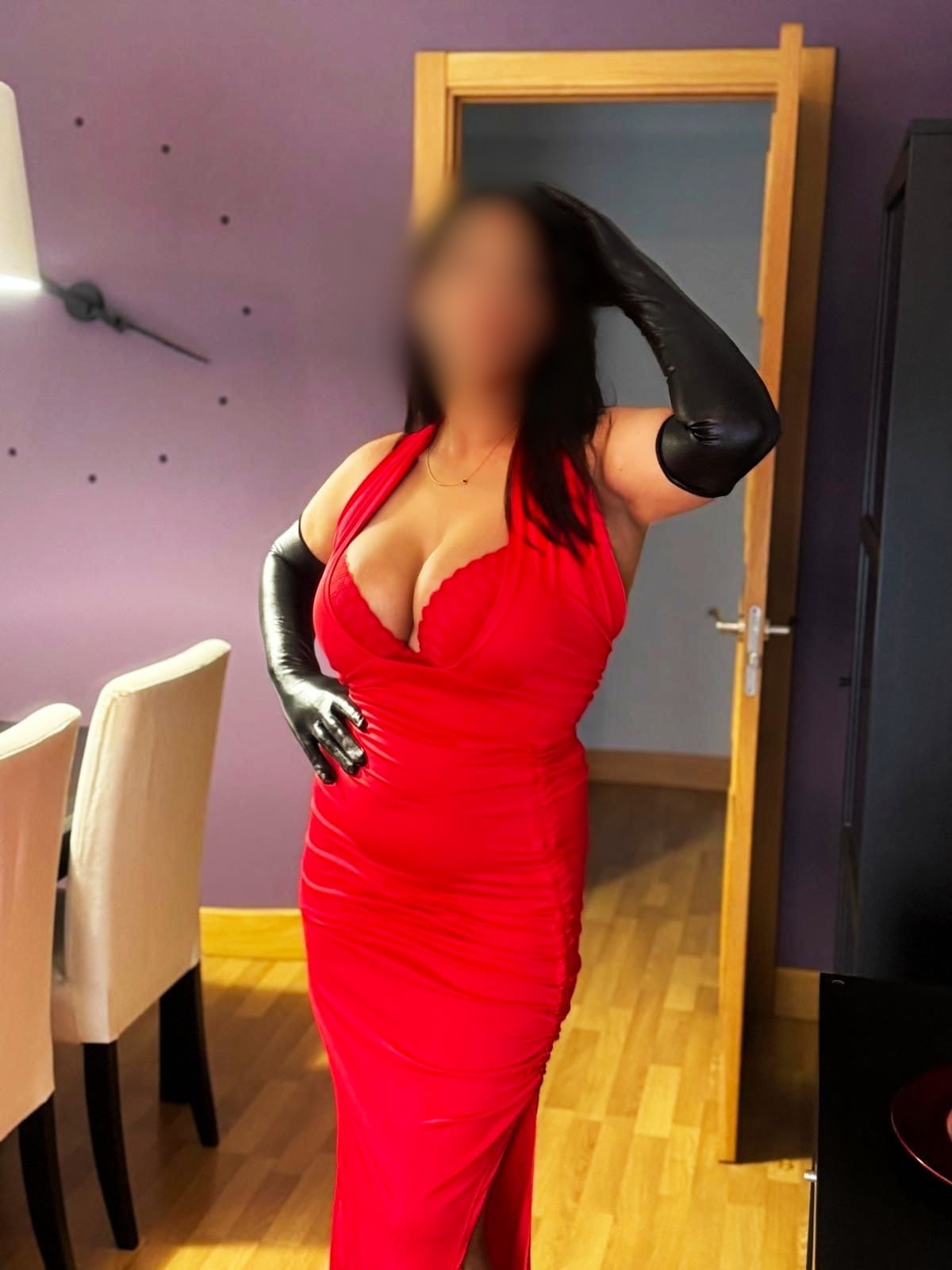 645280810 | ALAYA | Chica