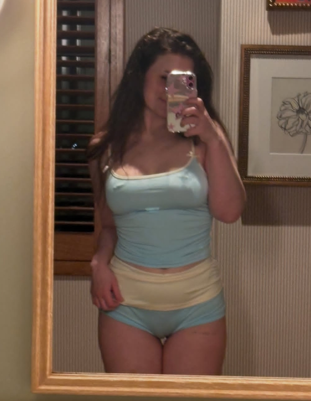 604961065 | CARMEN | Chica