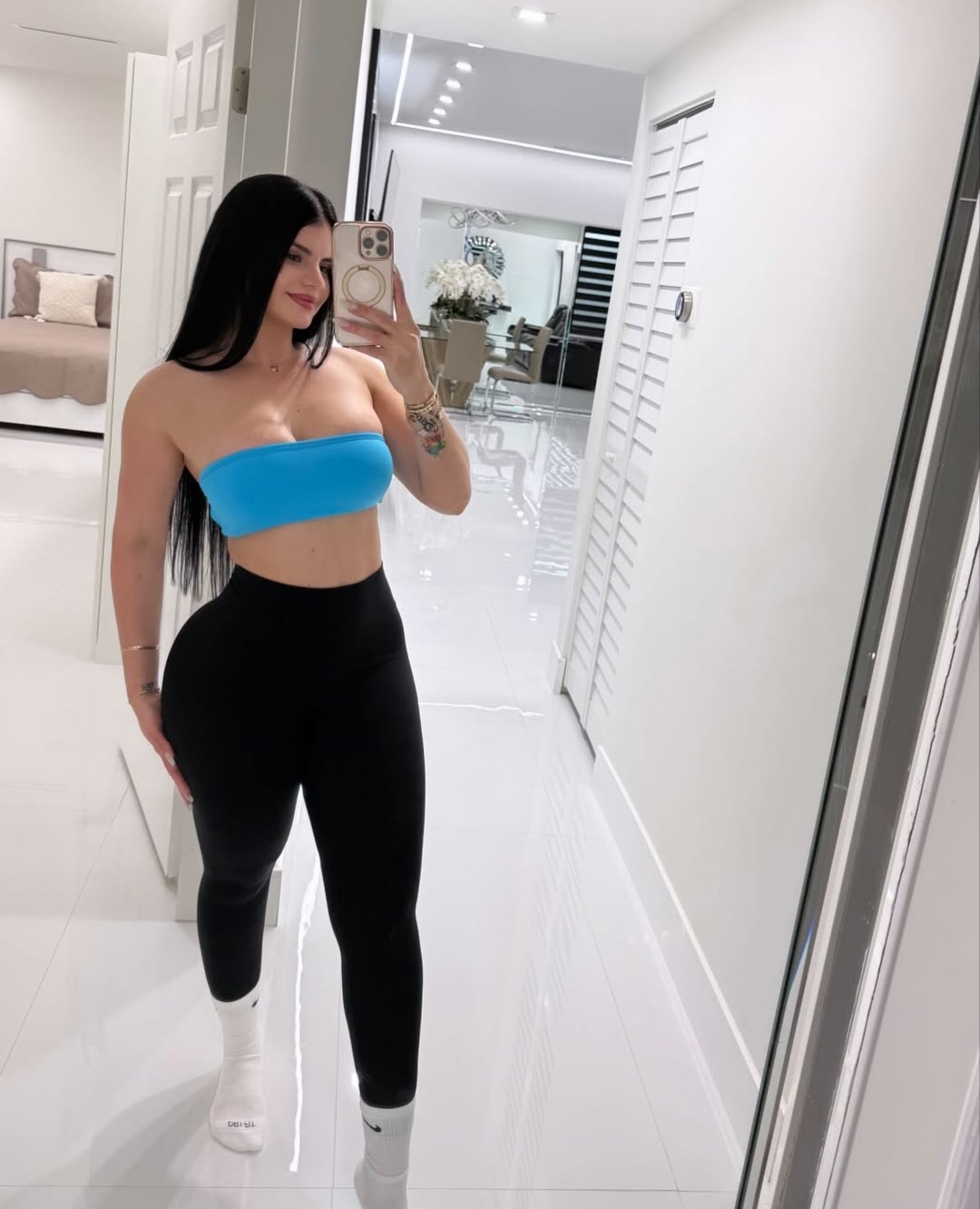 655729112 | VALERIA | Chica