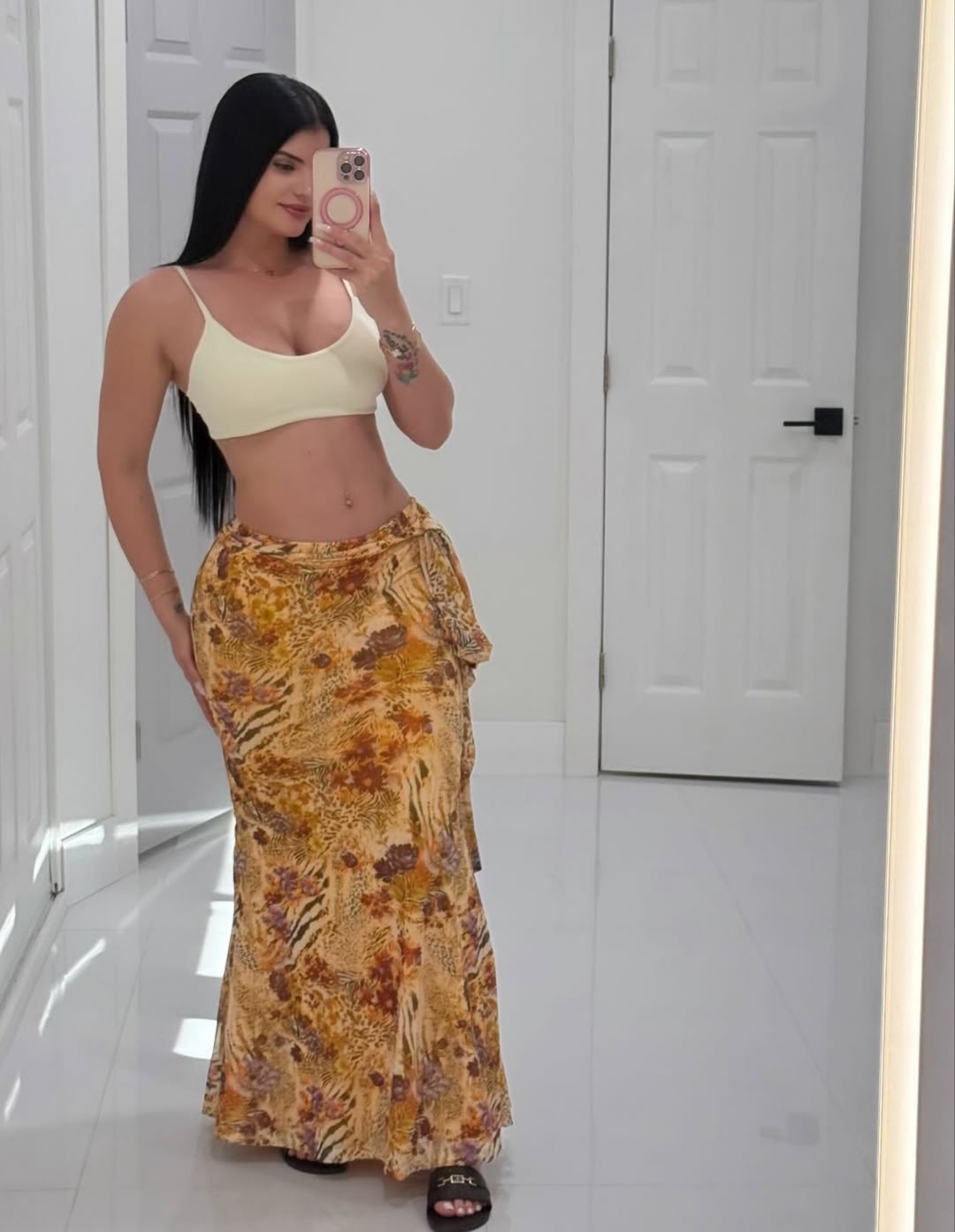 655729112 | VALERIA | Chica