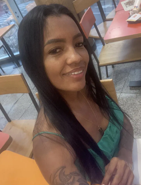 603206112 | KAREN | Chica