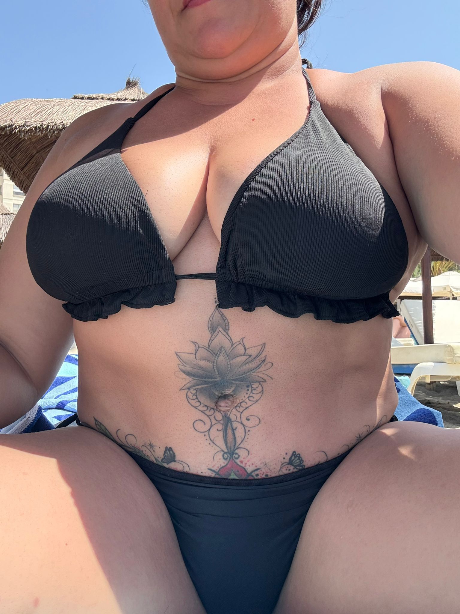 668595913 | ELENA | Chica