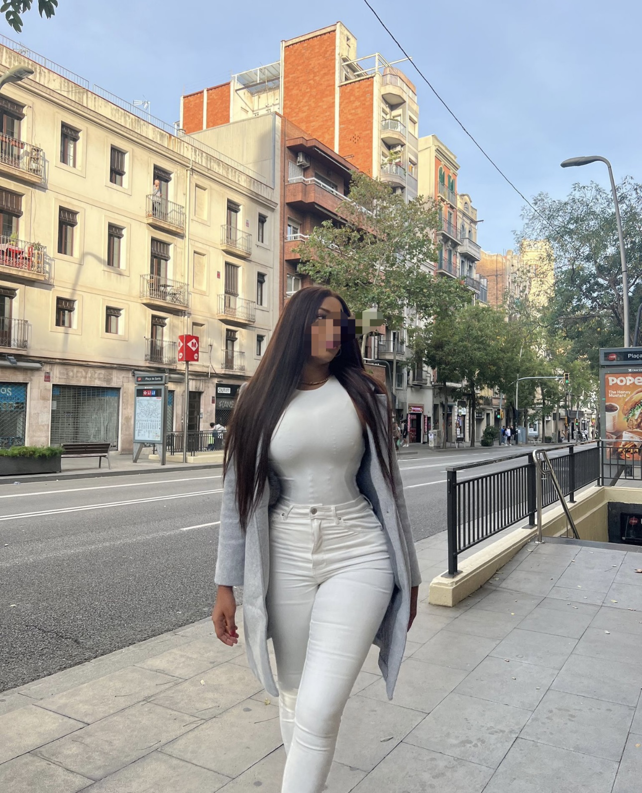 632911973 | MIA | Chica