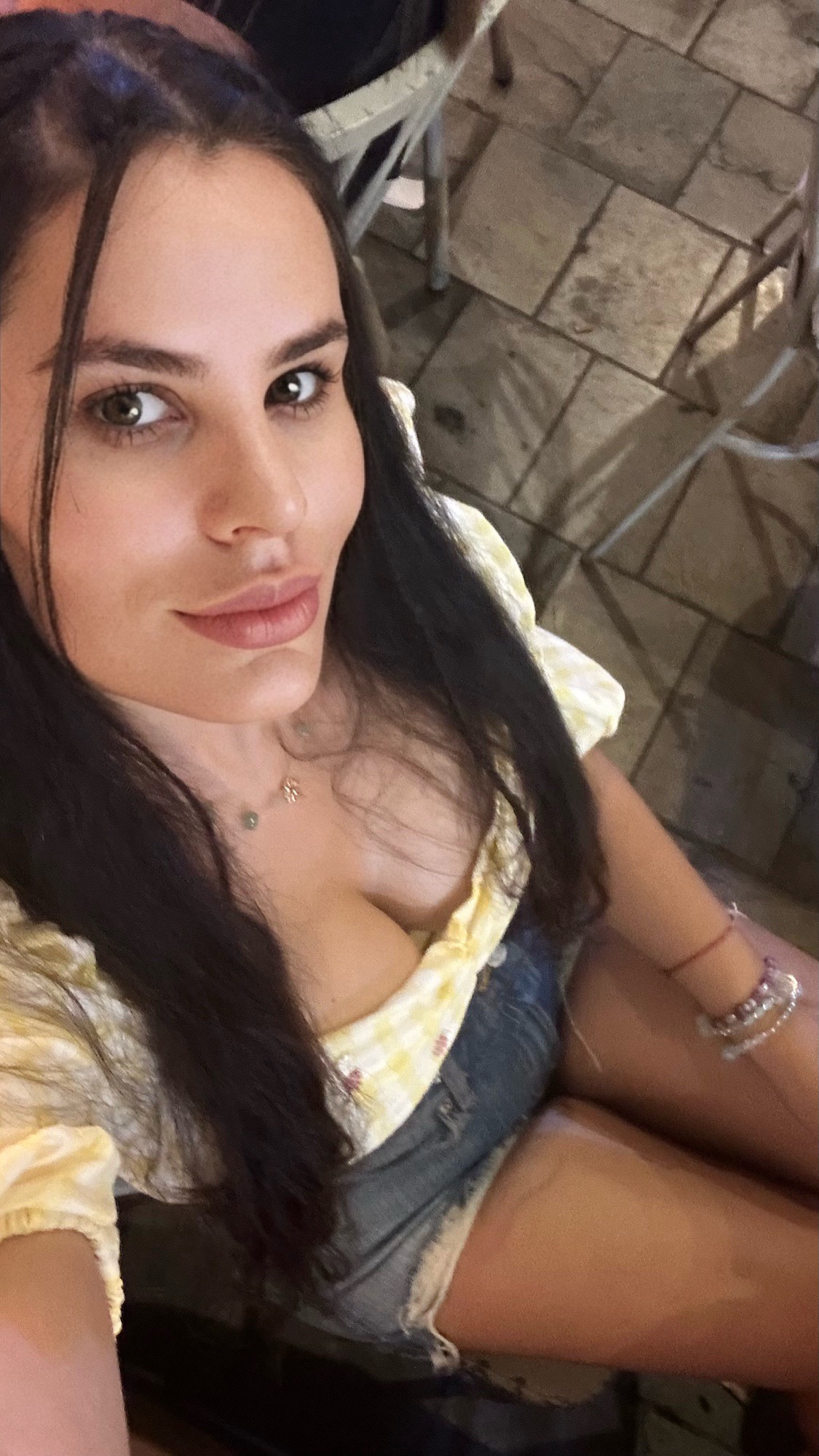 657538756 | GIORGINA | Chica