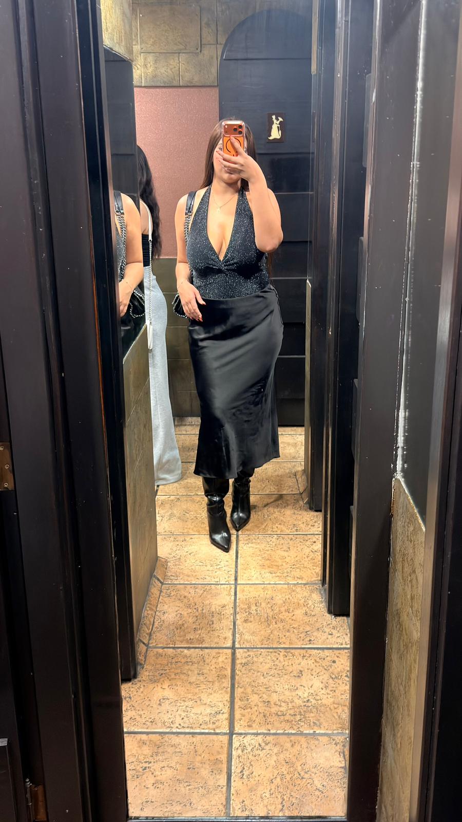 641877976 | KATALINA | Chica