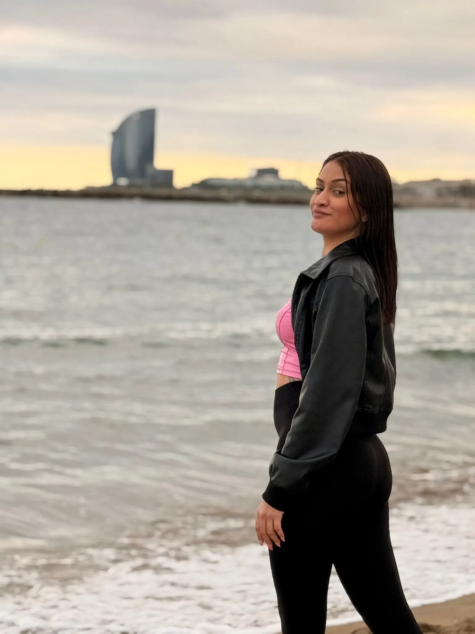 627182315 | LUNA | Chica