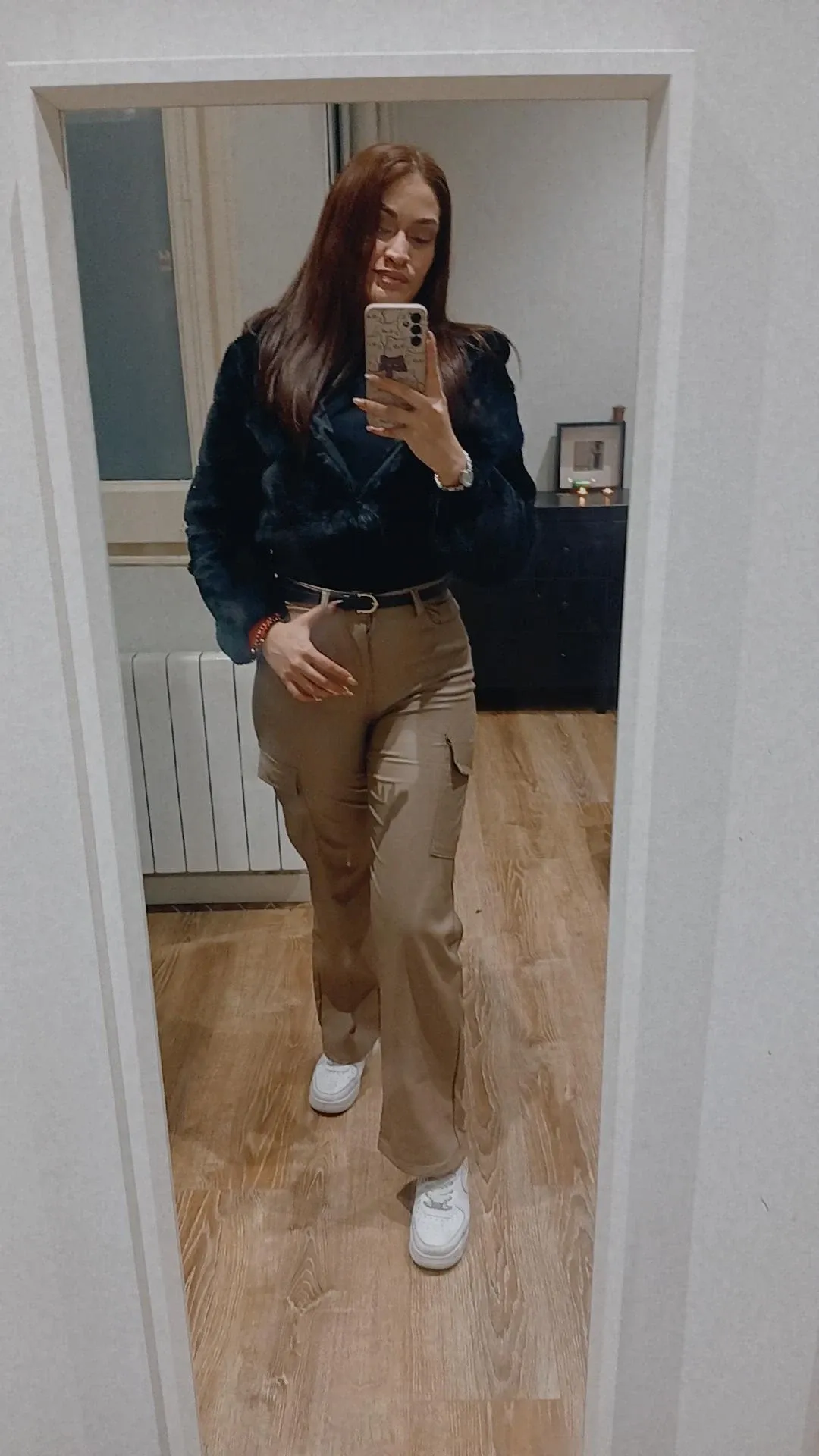 627182315 | LUNA | Chica