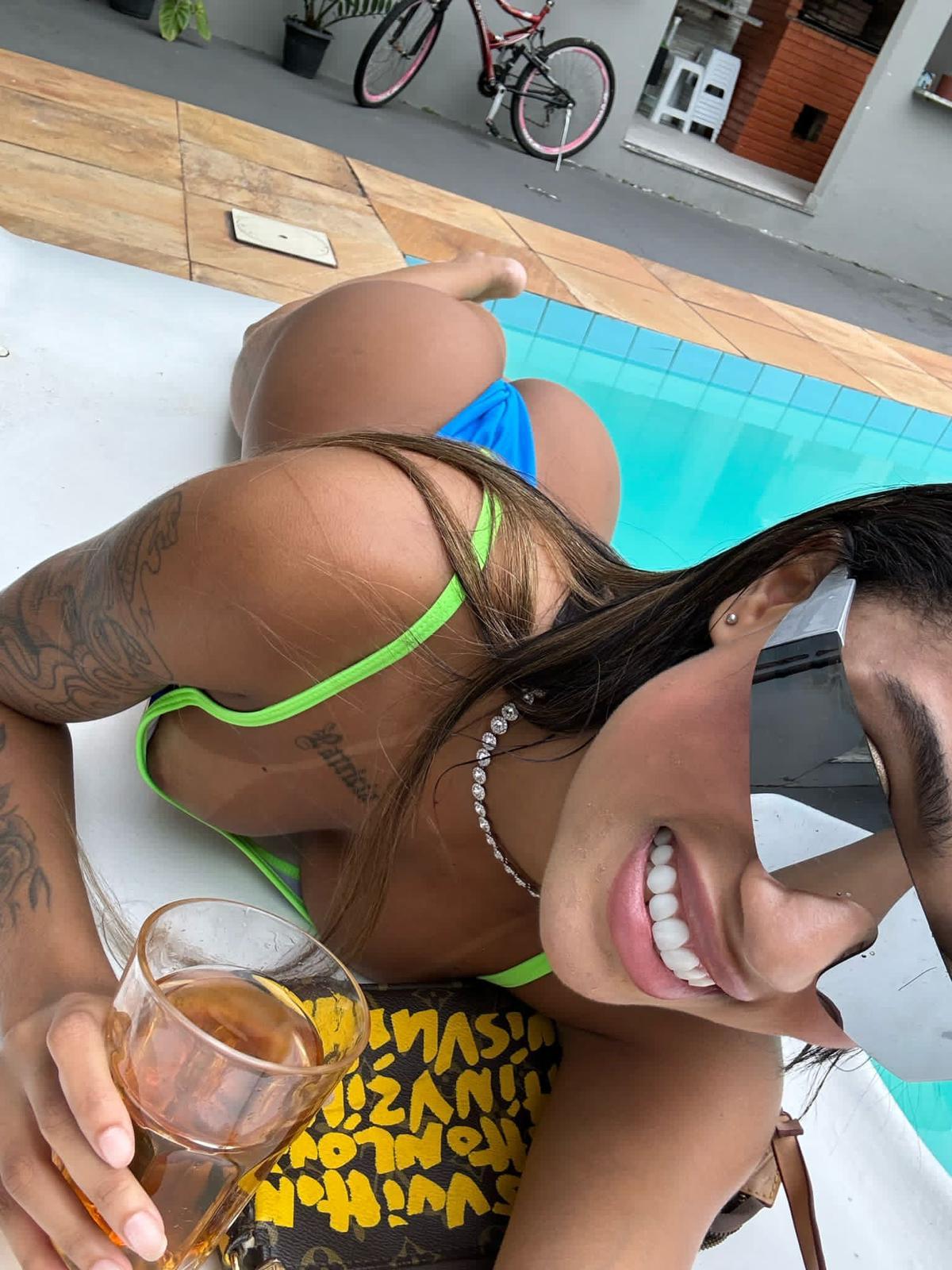 603287954 | ISABELA | Chica