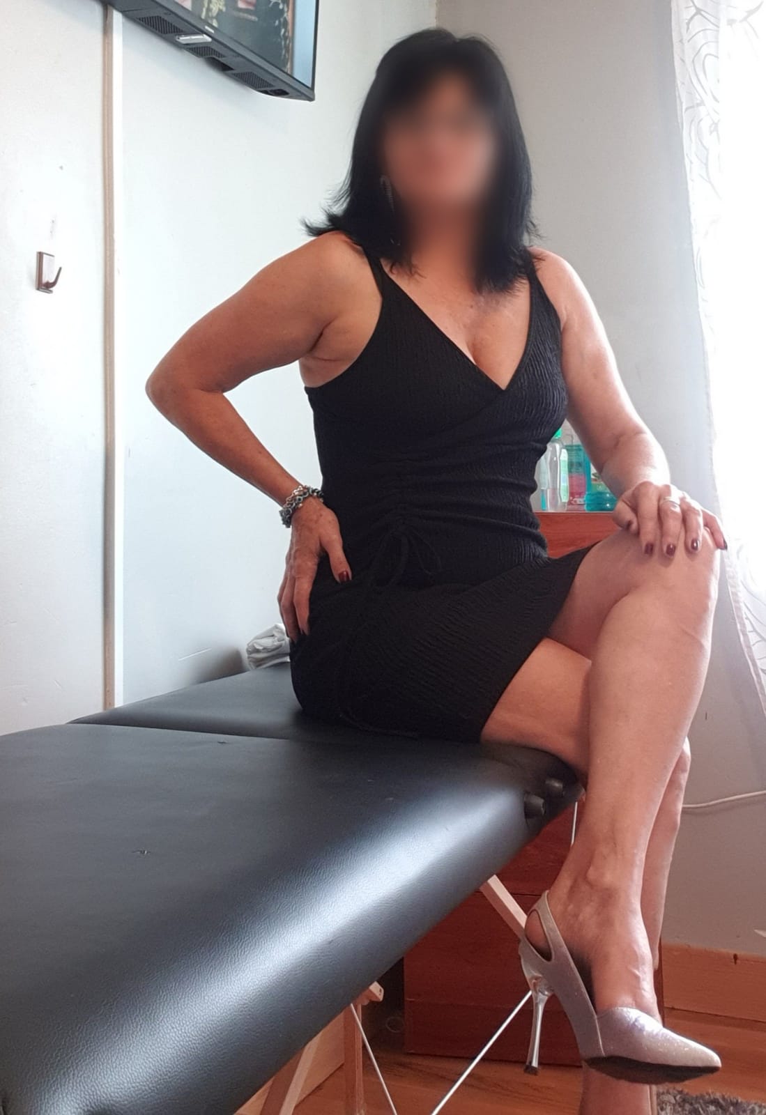 641189908 | LUISA46 | Chica