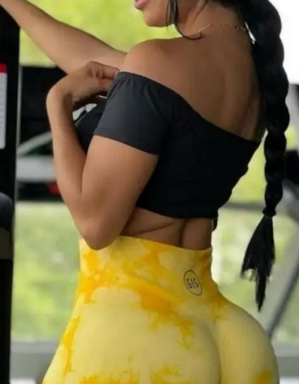 631074652 | SARA | Chica