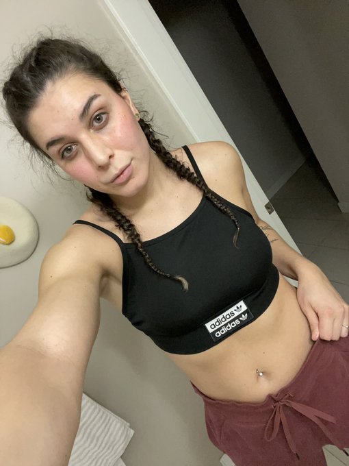 631358354 | ELENATRANS | Transexual