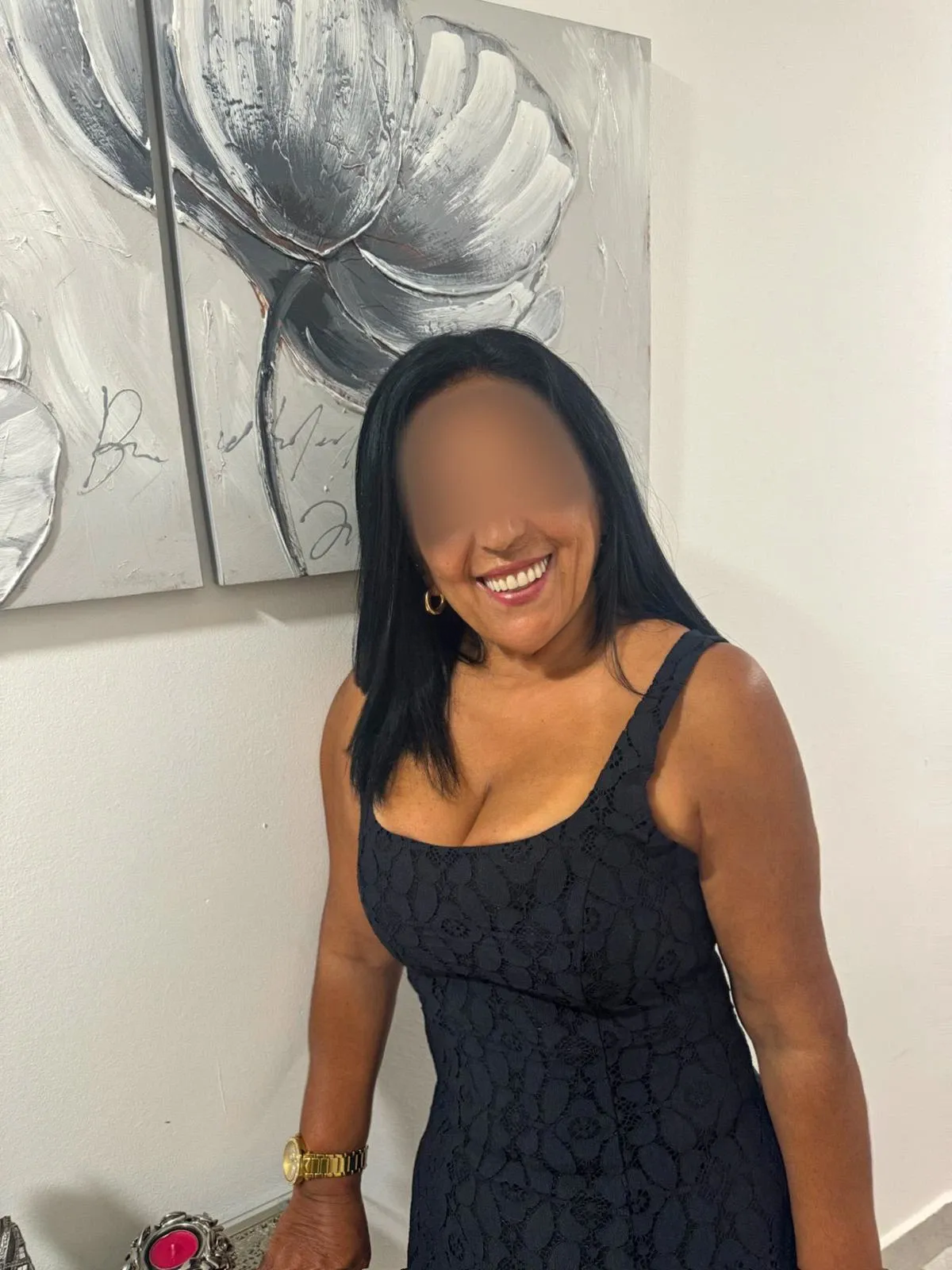 642745323 | ANITTA | Chica