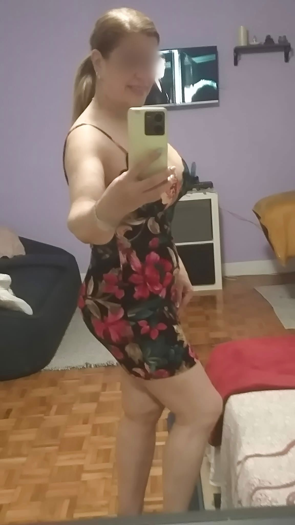 697807175 | NATALIA | Chica