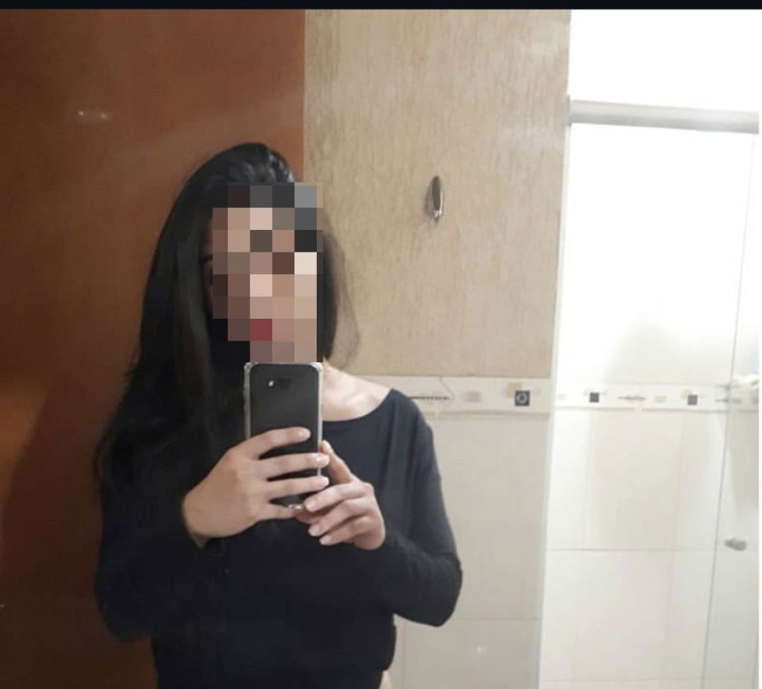 634629035 | LINA | Chica