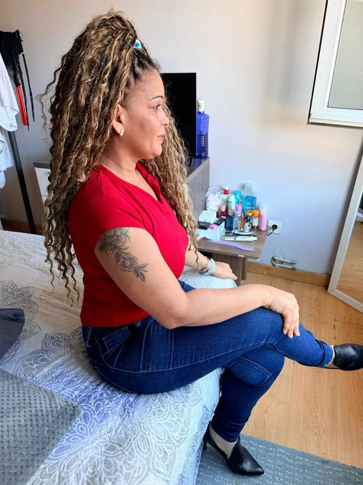 632089114 | KELLY | Chica