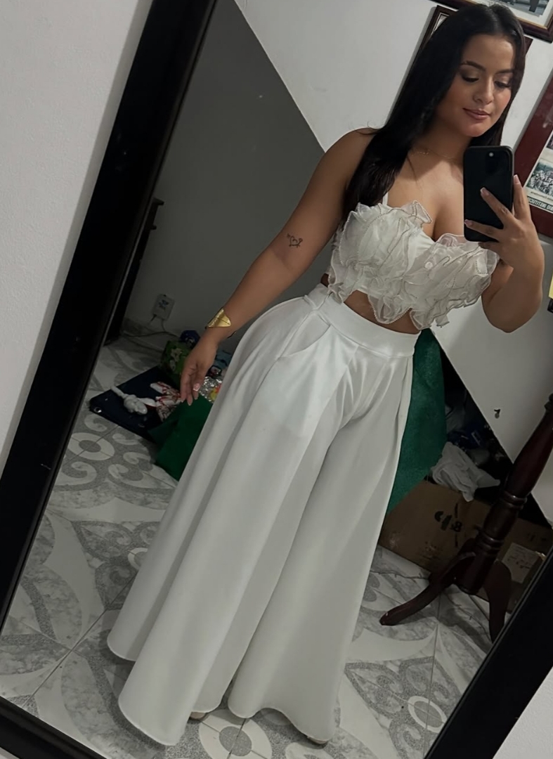 623474469 | DULCE | Puta