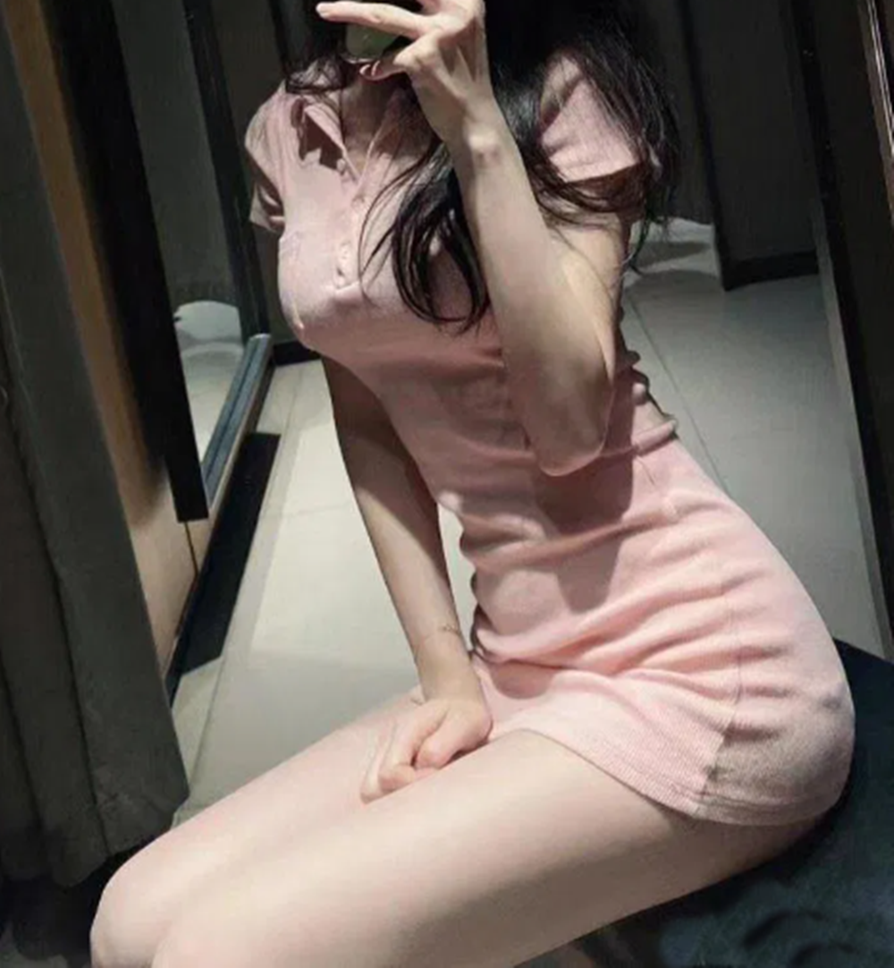 624983789 | NANA | Chica