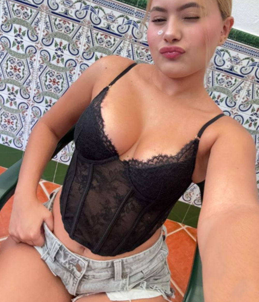 685246066 | LILIANA | Chica