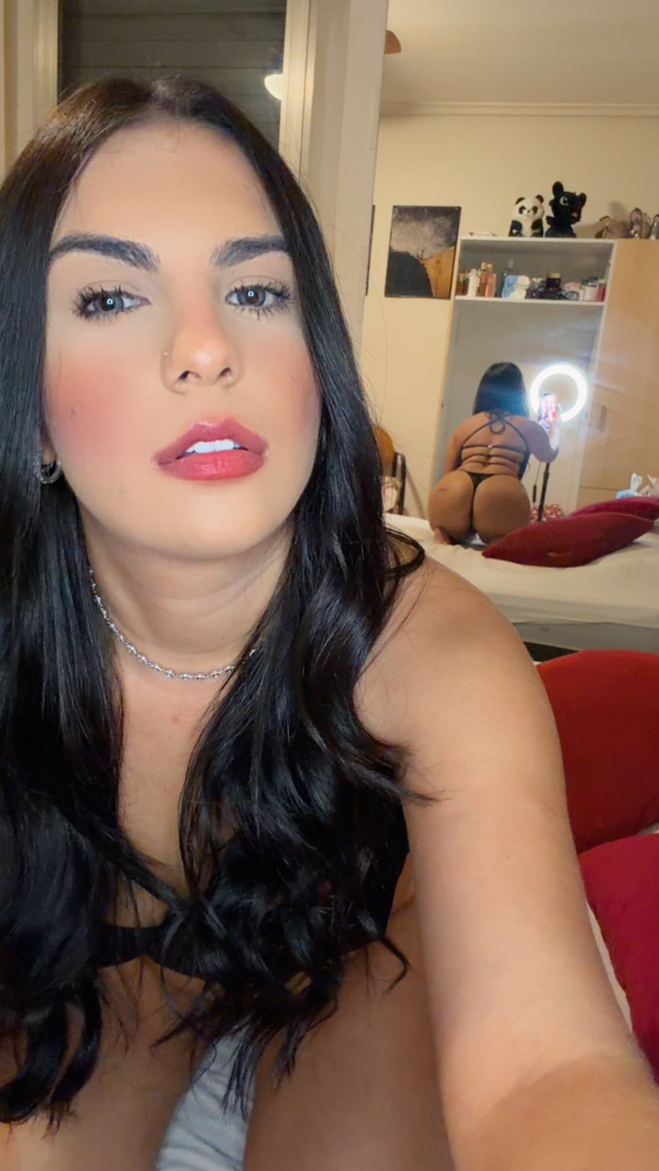 643128956 | LAISLA | Chica