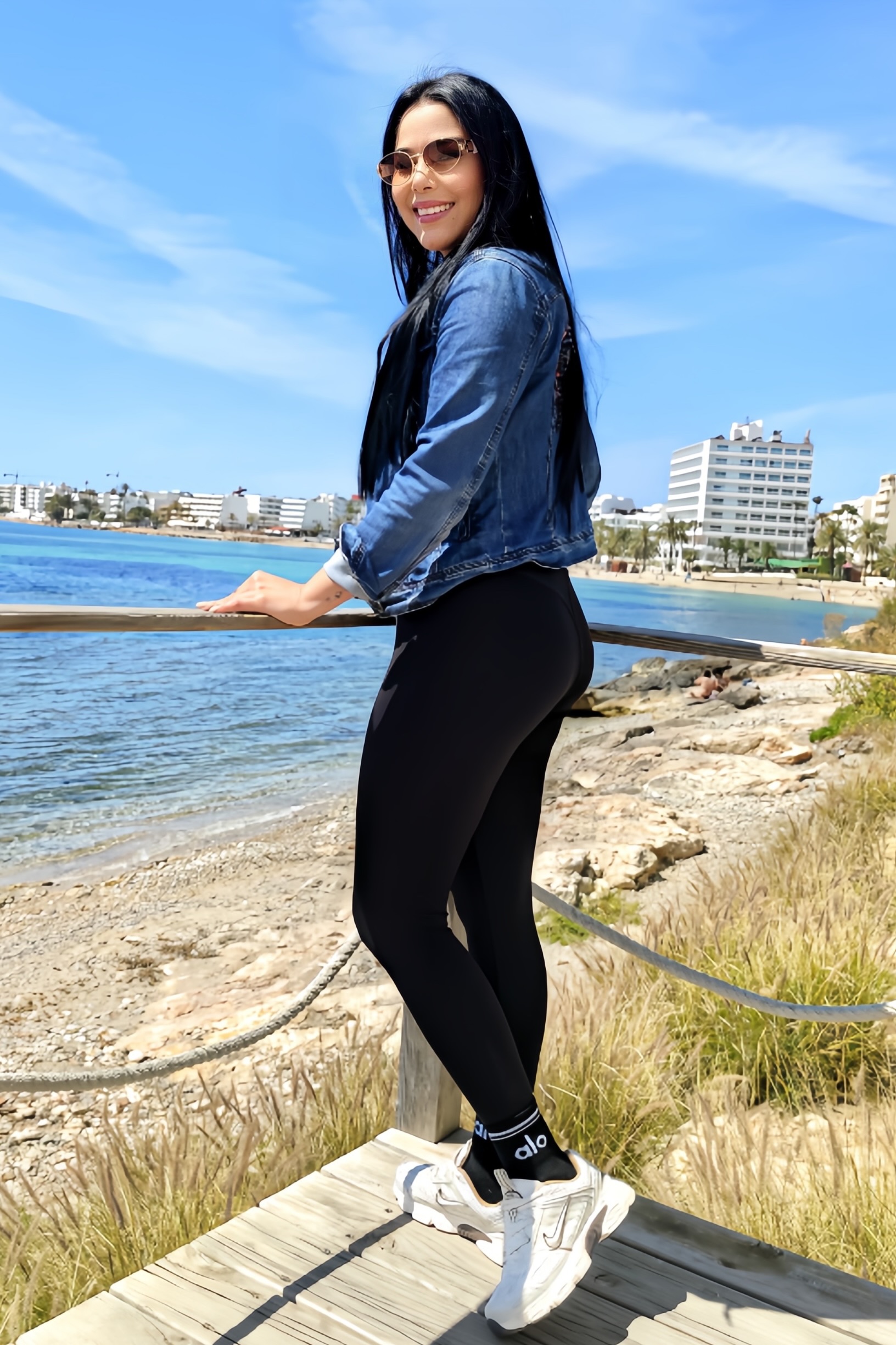 614931540 | CAMILA | Chica