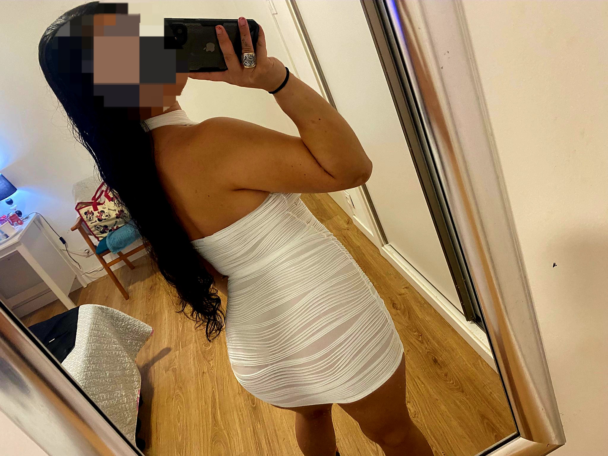 678717275 | ALISSON | Chica