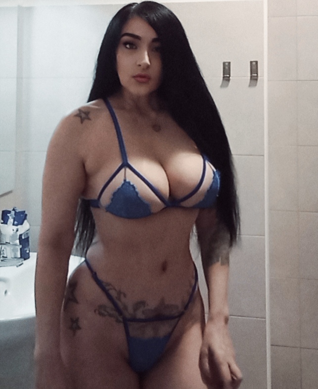 643316505 | AGHATA | Chica