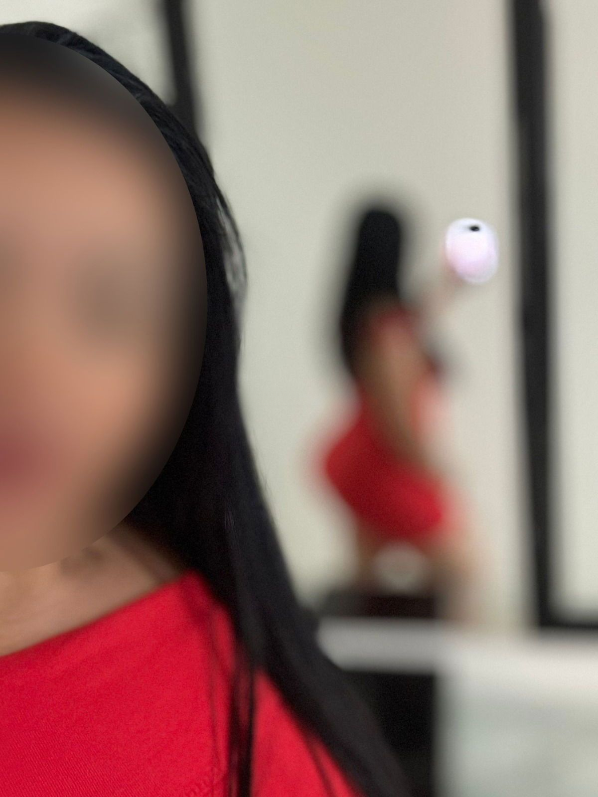 671874142 | ADHARA | Chica