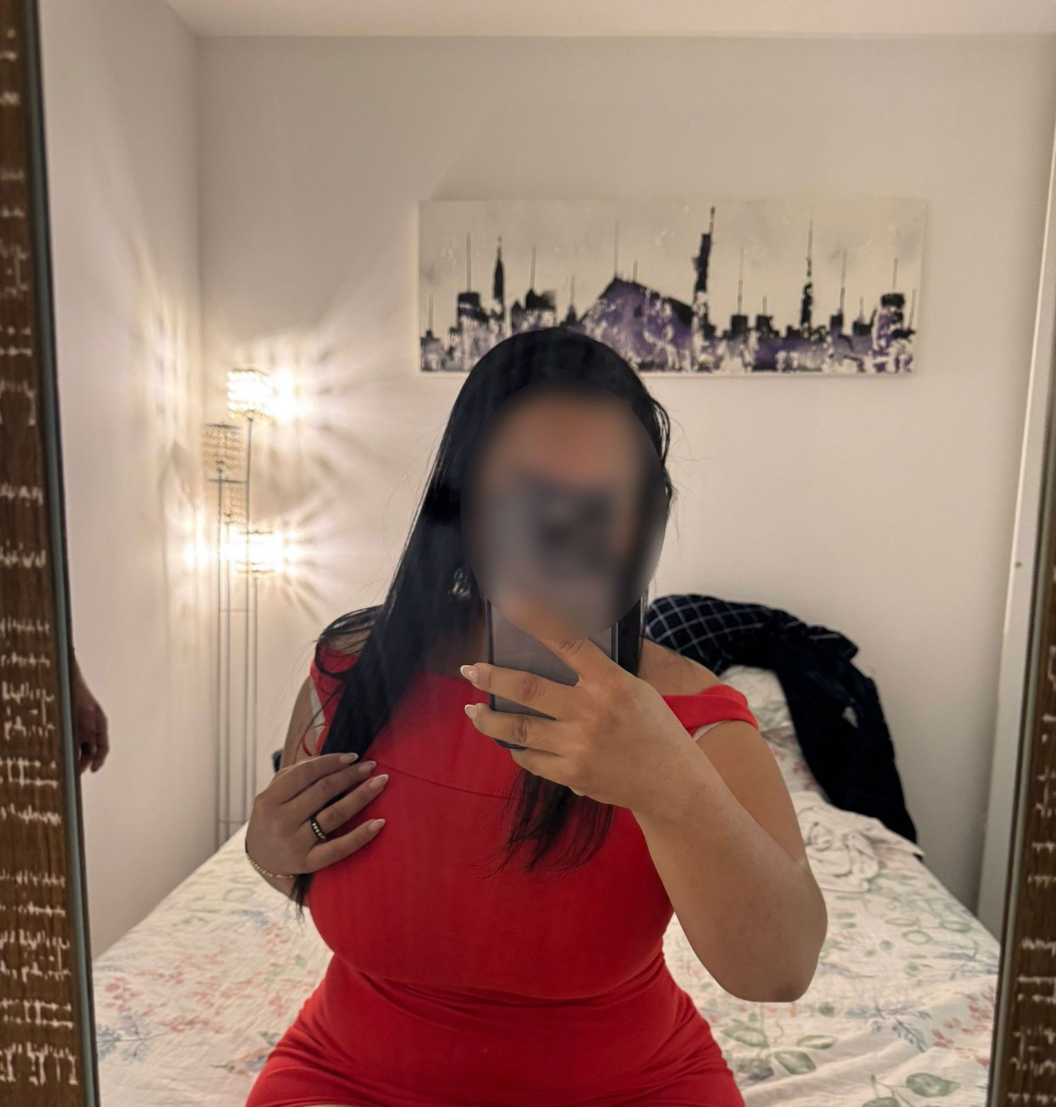 671874142 | ADHARA | Chica